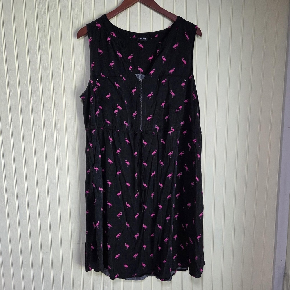 Torrid Dress Womens 2 Black Flamingo Sleeveless Scoop Neck Fit & Flare Knee - Picture 2 of 7